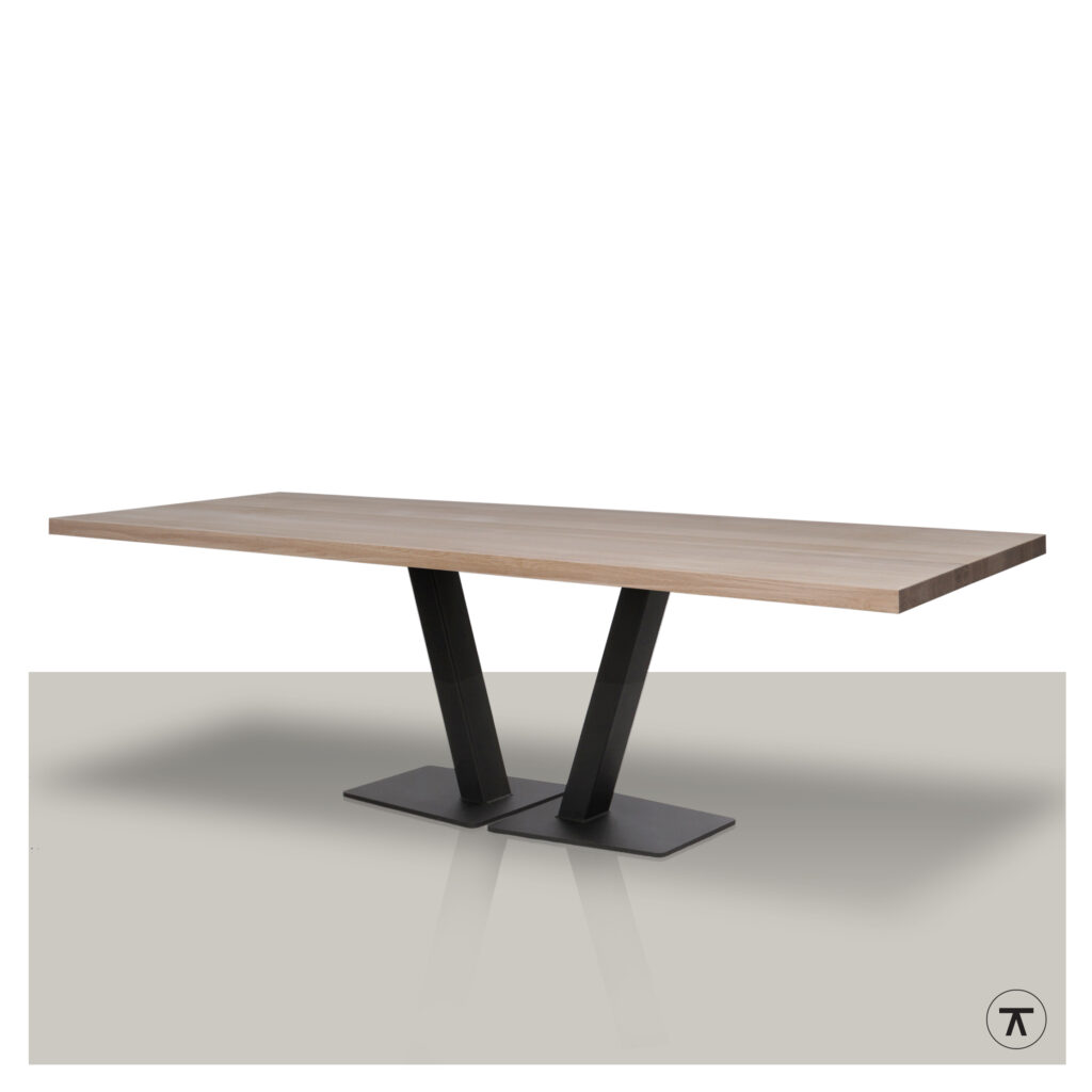 strak Vrijgekomen koppeling Rechthoekige tafel Coeur, een moderne tafel met metalen V onderstel
