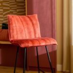 Barkruk Pieke met rugleuning in warme kleur