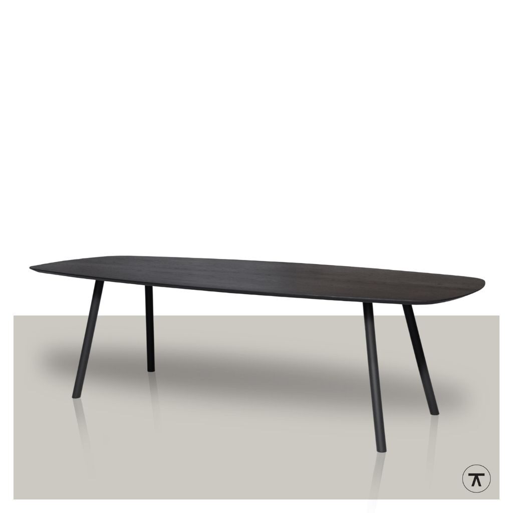 Rond-Fins-Ovale-eettafel-met-ronde-poot-zwart
