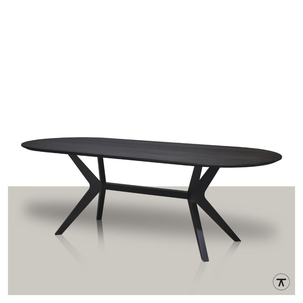 Slim-plat-ovale-eettafel-eikenhout-met-elegant-eiken-onderstel-zwart
