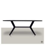 Slim-plat-ovale-eettafel-met-elegant-eiken-onderstel-zwart