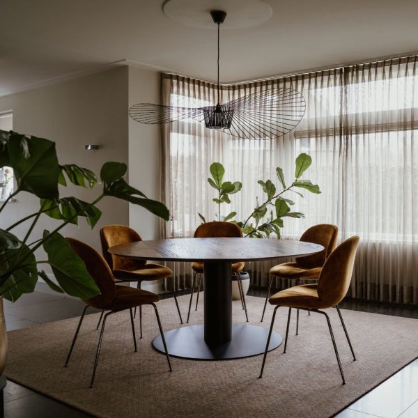Ronde tafel Carob