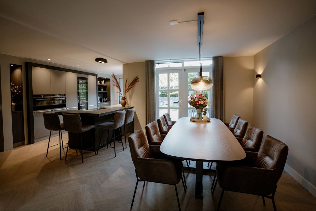 Deens ovale tafel