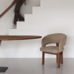 Eetkamerstoel Marjon met houten onderstel