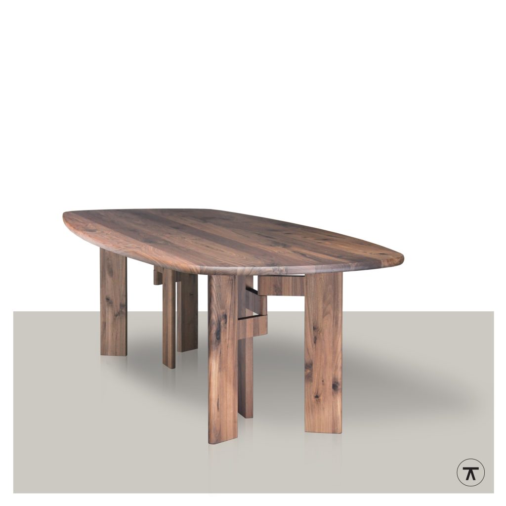 Vooraanzicht van Fins ovale tafel Tilt (notenhout)