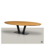 Ovale tuintafel Duka van Iroko hout met zwart metalen V onderstel