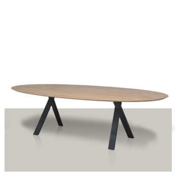 Ovale tafel Veya met gekruist metalen onderstel
