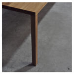 Close-up poot tafel Forty Four