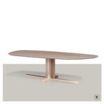 Organische tafel Ruiz met metalen onderstel