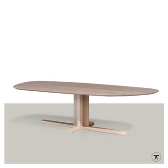 Organische tafel Ruiz met metalen onderstel