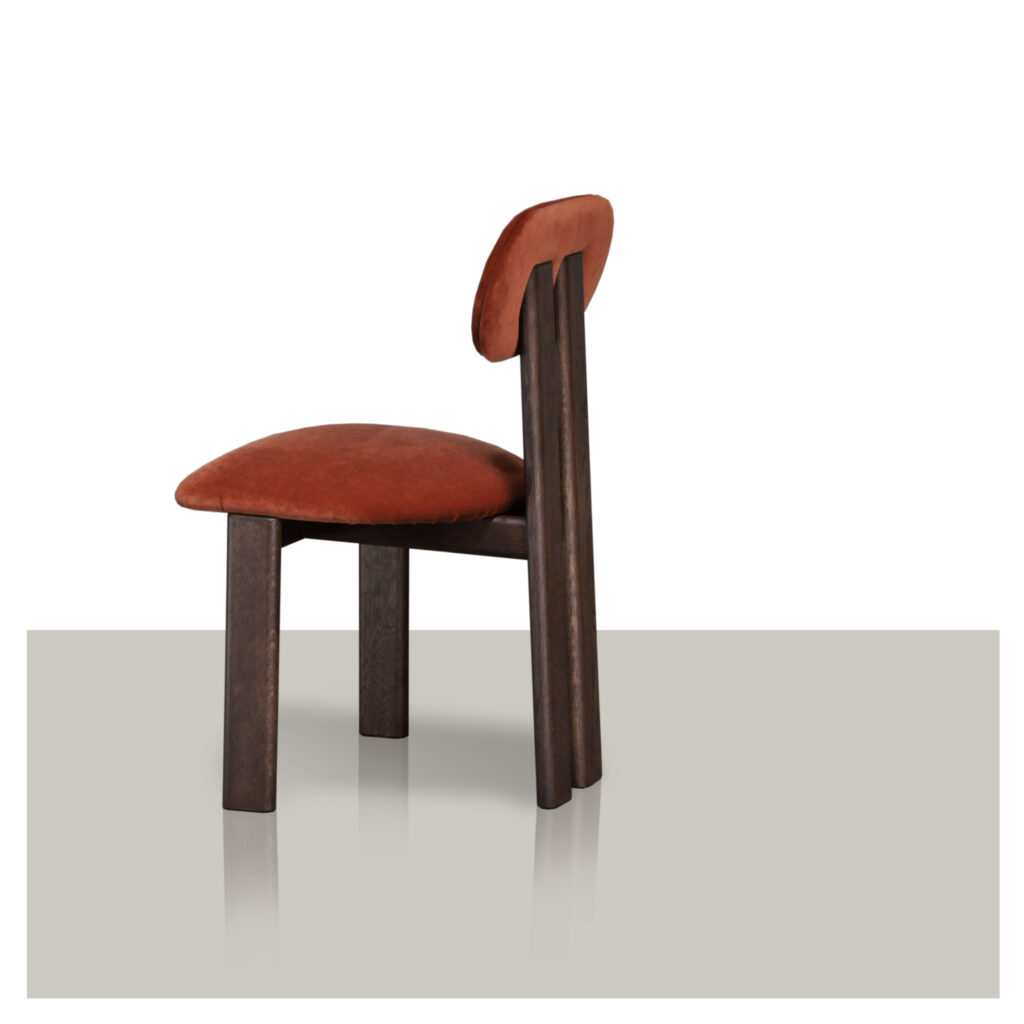 Houten eetkamerstoel Wendy met terra zitting zijaanzicht