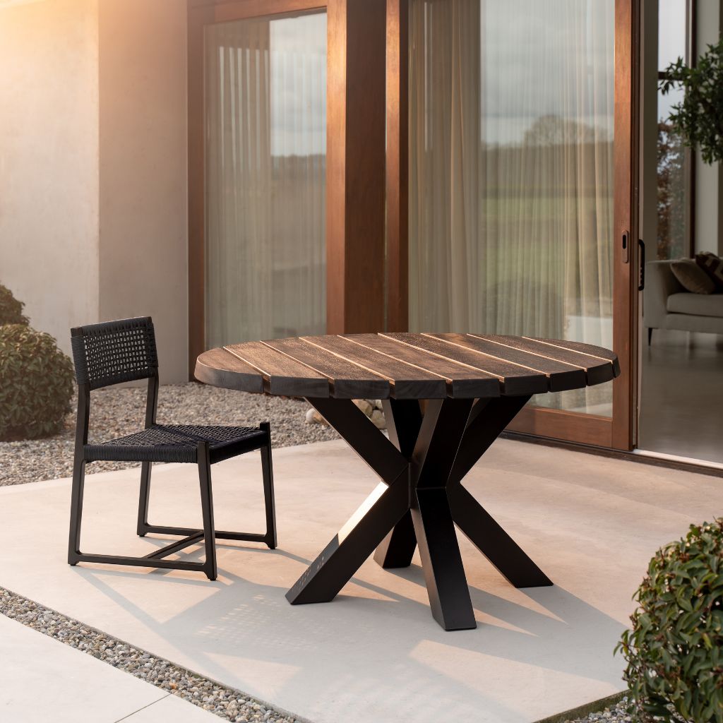 Ronde tuintafel met matrix poot